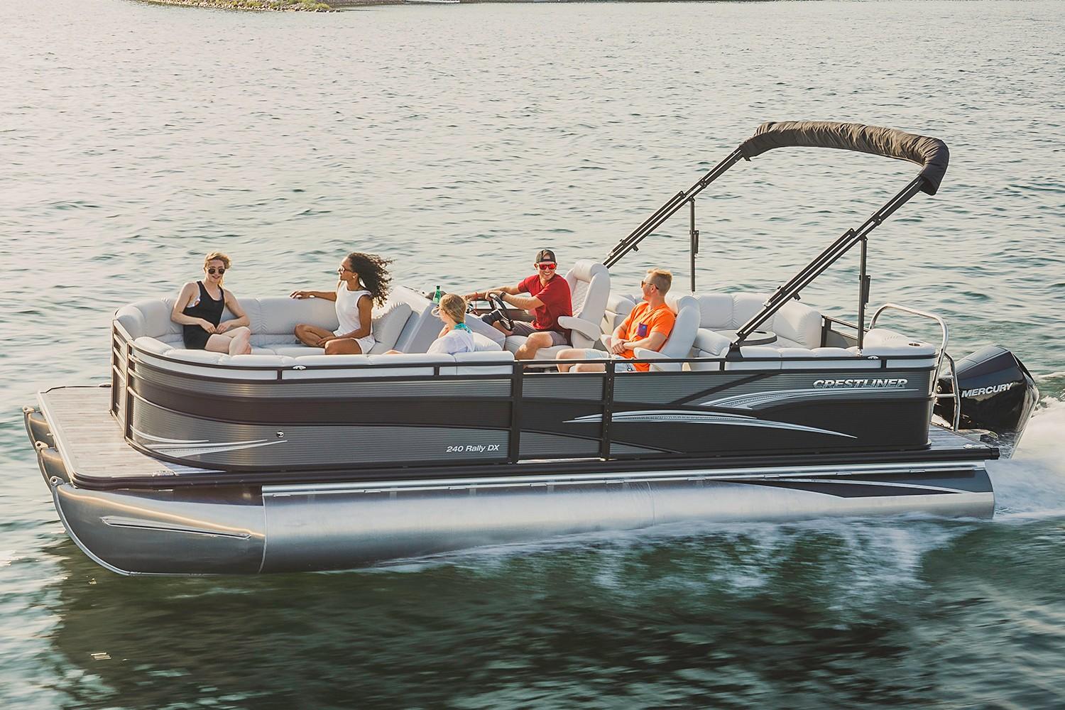 Crestliner Boat image