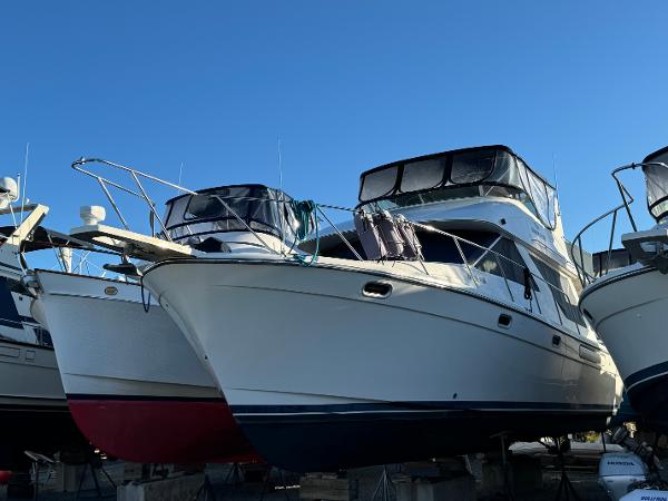 Bayliner 39 Motor Yacht