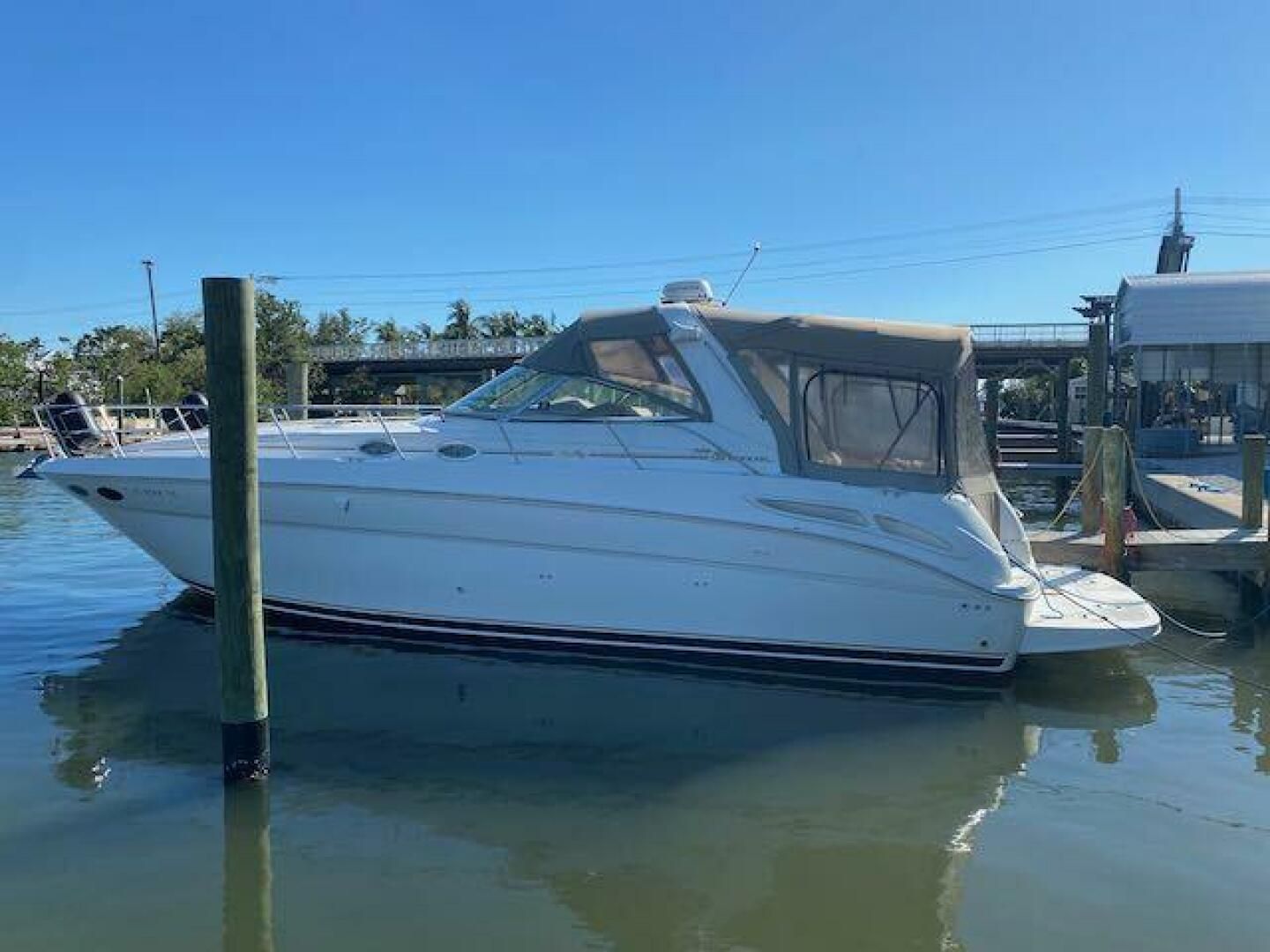 2000 Sea Ray 380 Sundancer