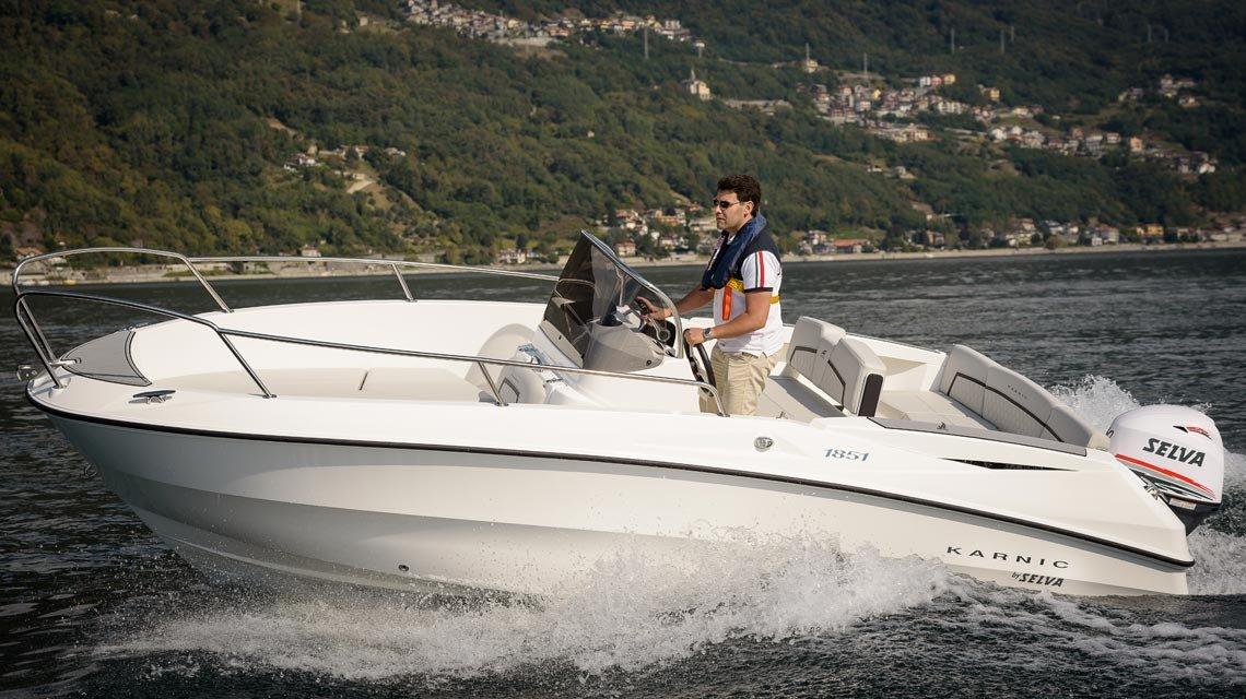 Karnic 1851 MK II ´23 LAGERBOOT/STOCK