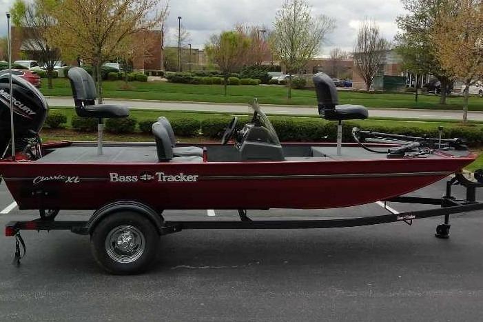 2026 Tracker Bass Tracker Classic XL