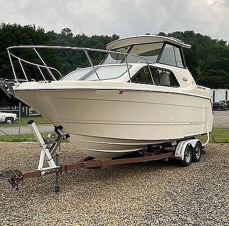 Bayliner 2452 Ciera Classic 2003 Bayliner 2452 Ciera Classic for sale in Pittsburgh, PA