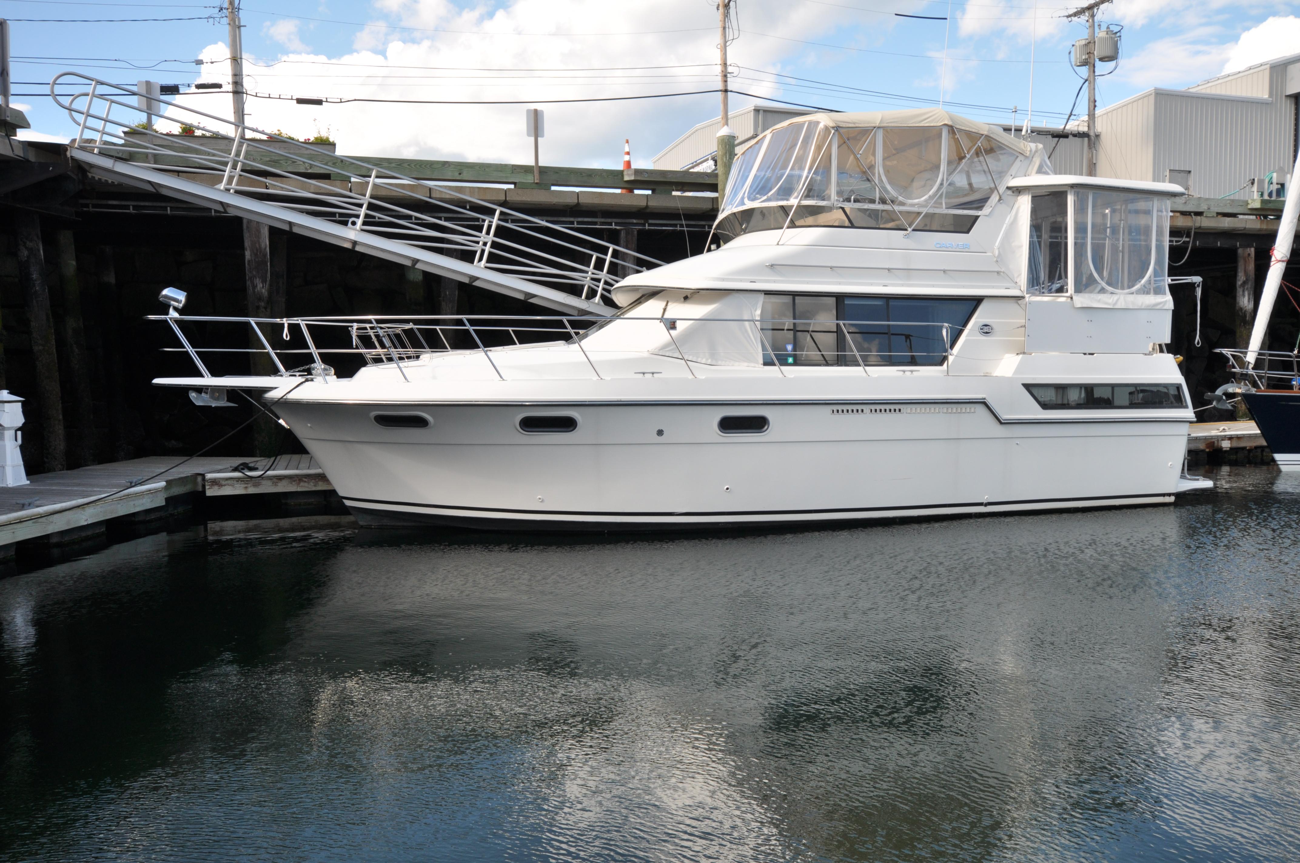 1991 Carver 38 Aft Cabin Motoryacht, Rockland Maine