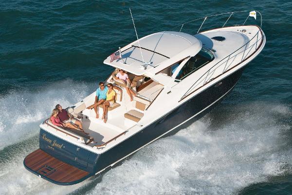 Tiara Yachts 36 Manufacturer Provided Image