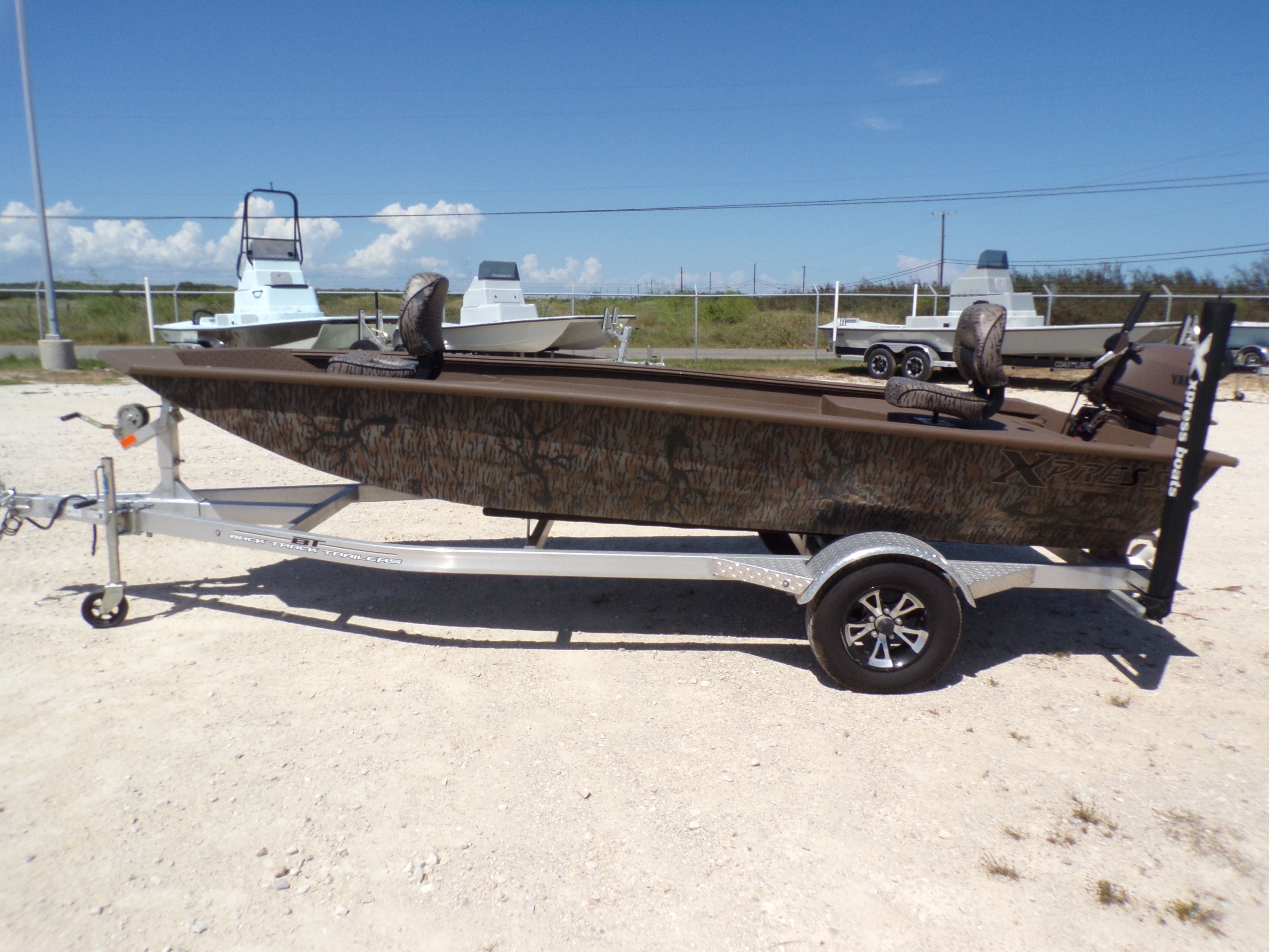 2025 Xpress HD16DBX