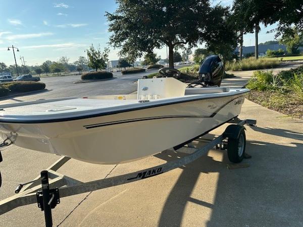 2023 Mako Pro Skiff 13 CC
