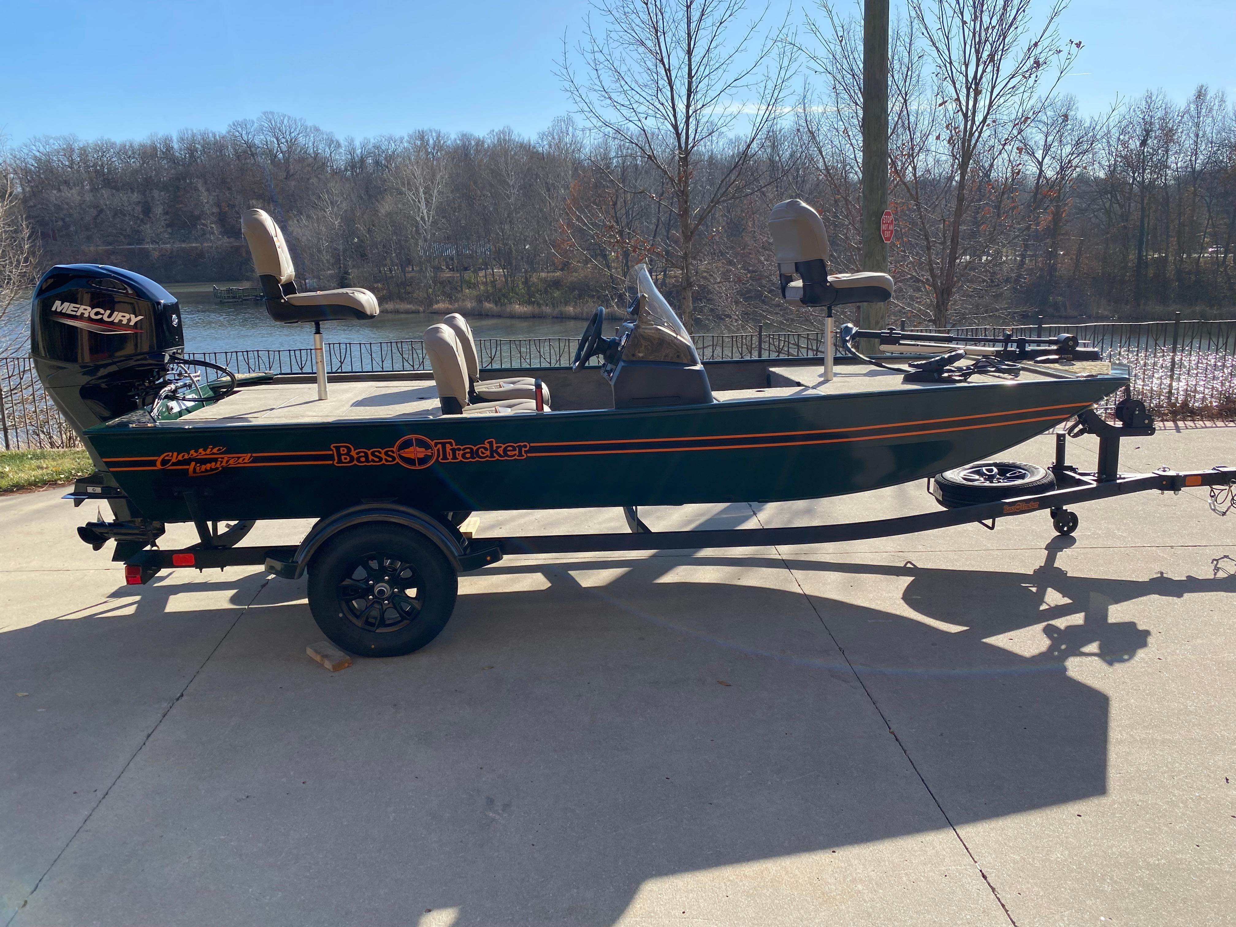 2025 Tracker Bass Tracker Classic Limited, Independence Vereinigte 