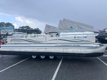 2003 AquaPatio 240 RE