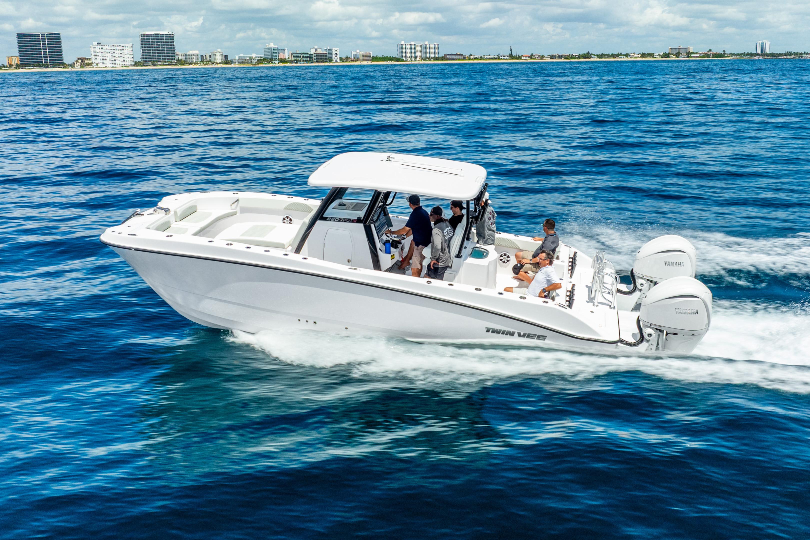 2026 Twin Vee 280 GFX2 CC