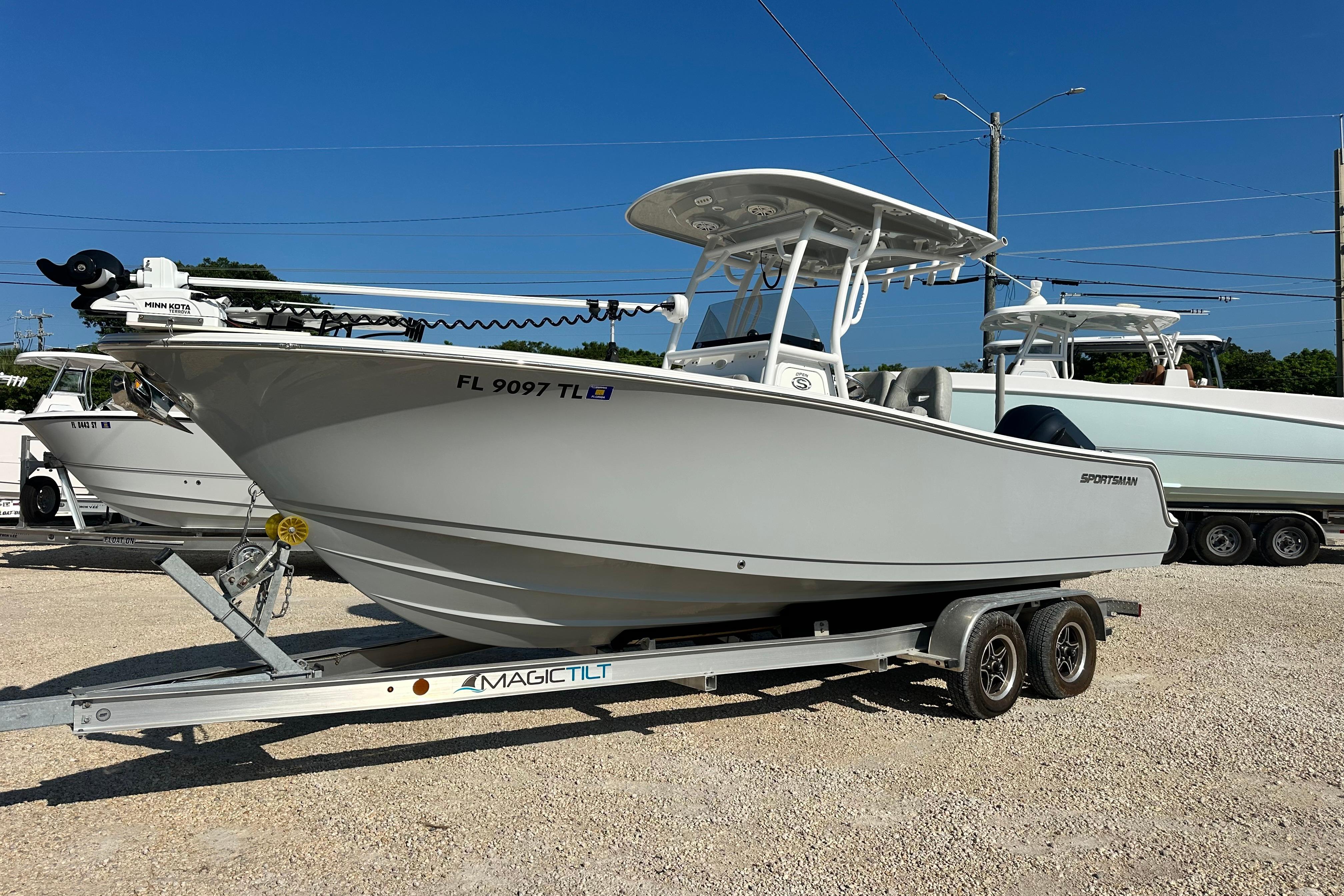 2020 Sportsman Open 242 Center Console