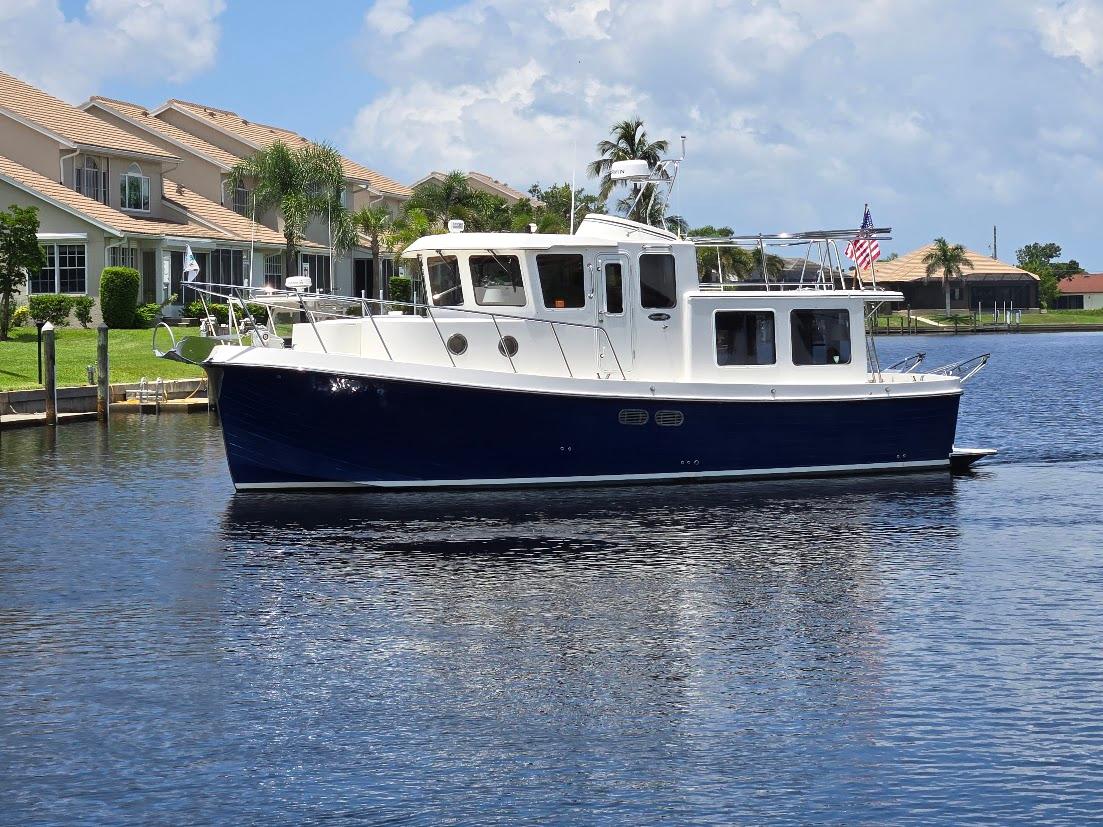 2005 American Tug 34 Pilothouse