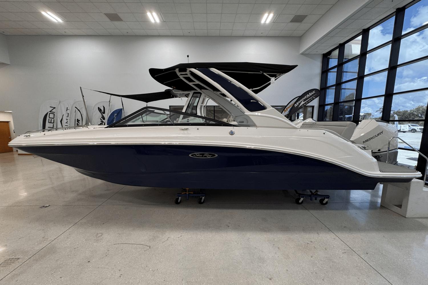 Sea Ray SDX 250 Outboard