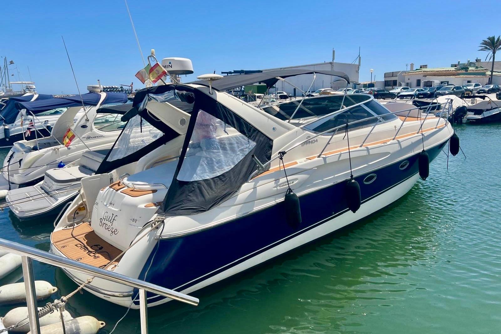 2000 Cranchi Endurance 39