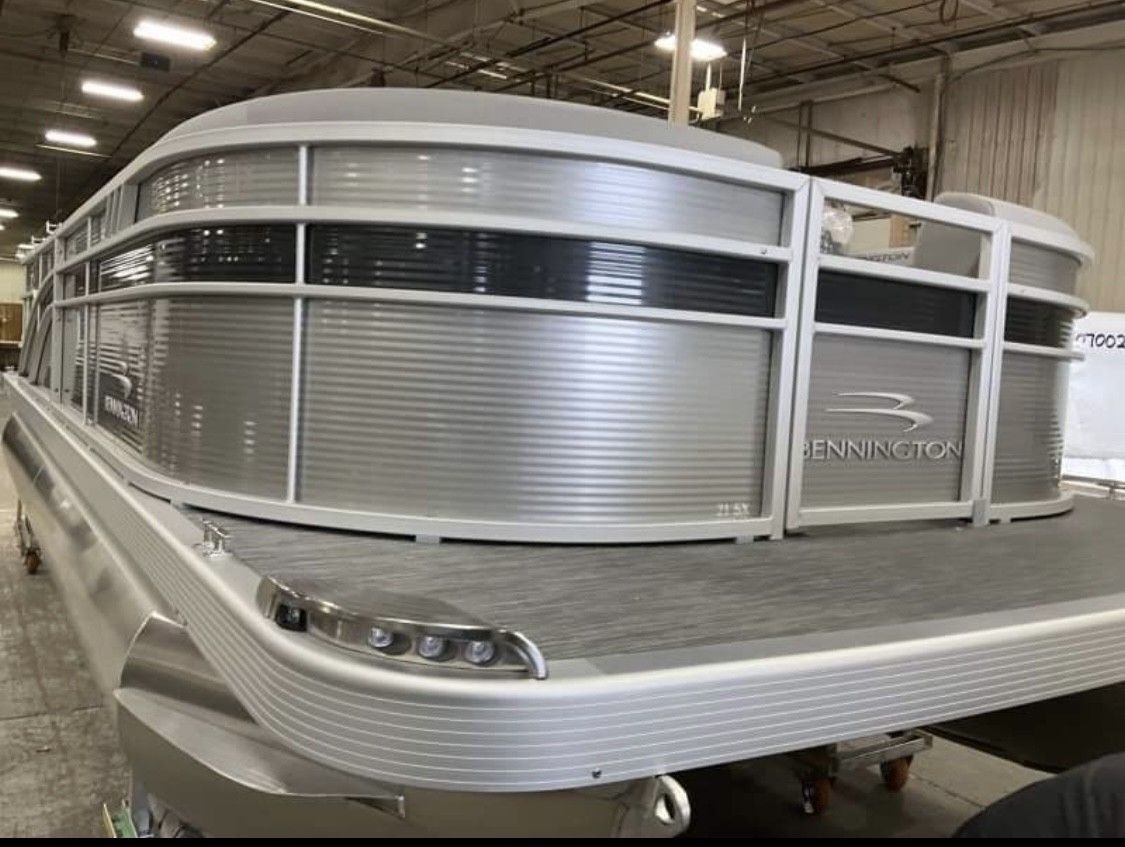 2023 Bennington 21 SXL