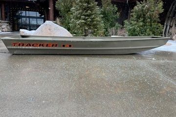 2026 Tracker Grizzly 14 Jon