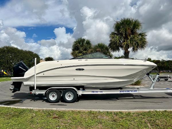 2020 Sea Ray SDX 250