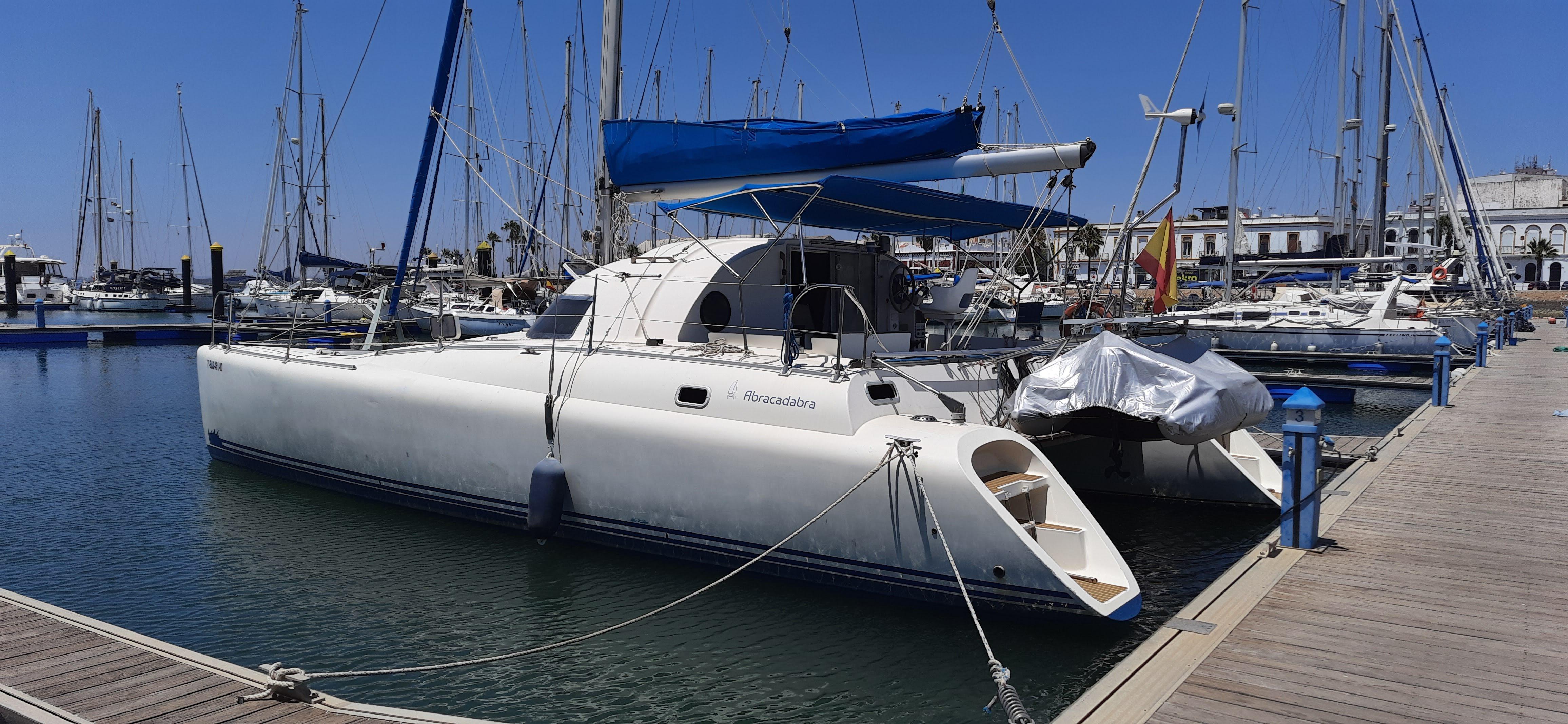 1991 Fountaine Pajot Antigua 37