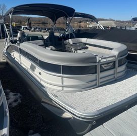 2025 Bennington 24 MFB