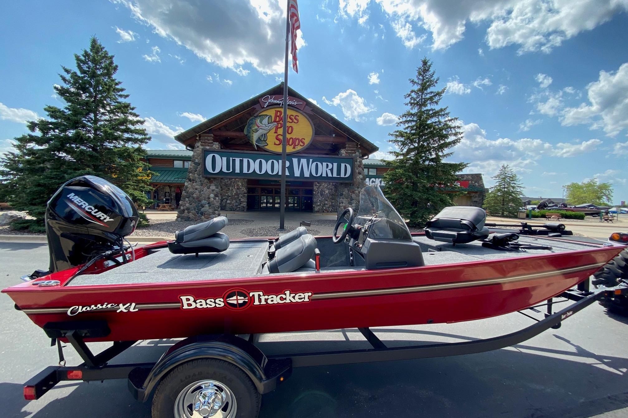 Tracker Bass Tracker Classic XL 2026 Tracker Bass Tracker Classic XL boat outside Bass Pro Shops Outdoor World.