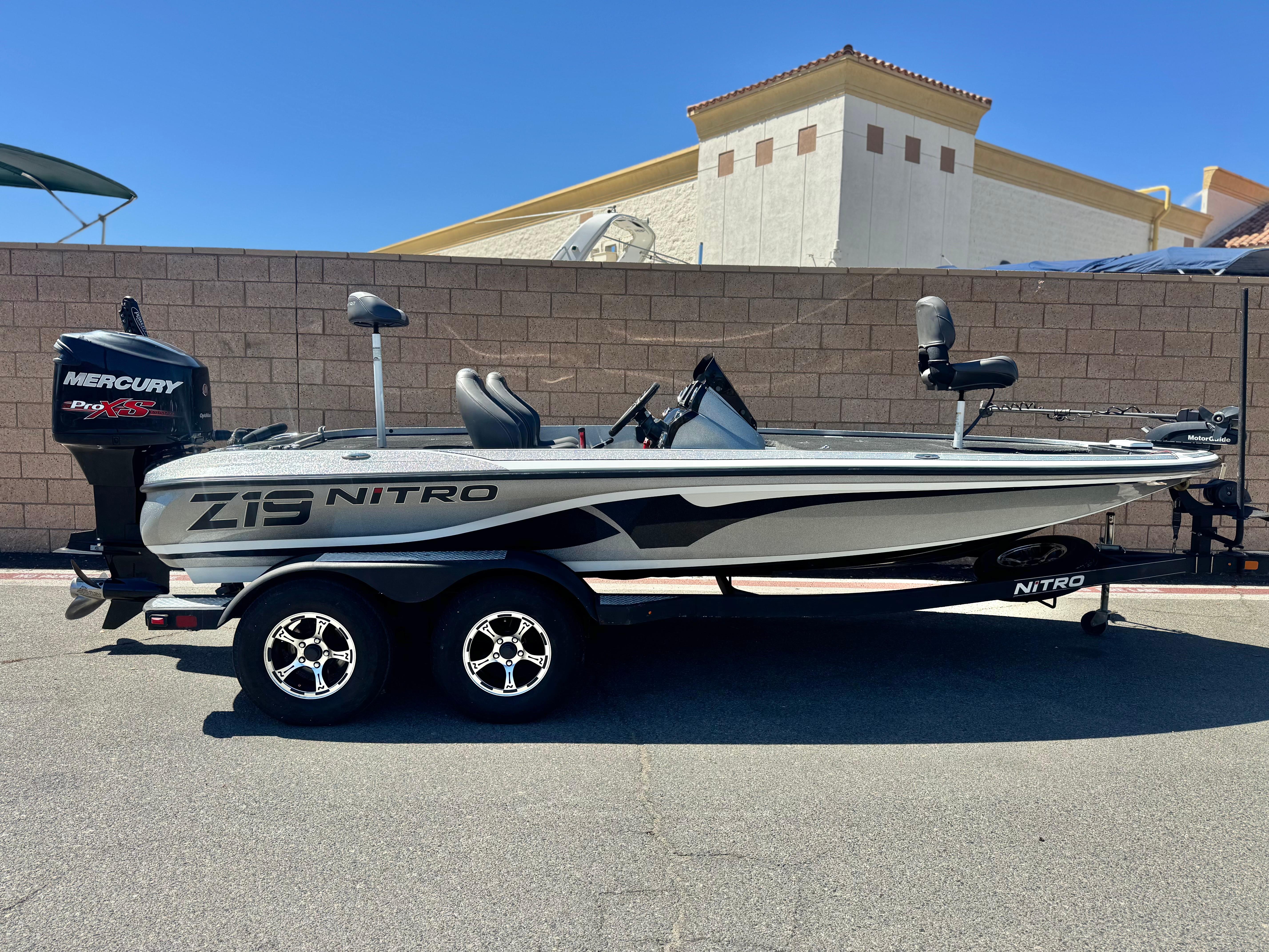 2017 Tracker Nitro Z19