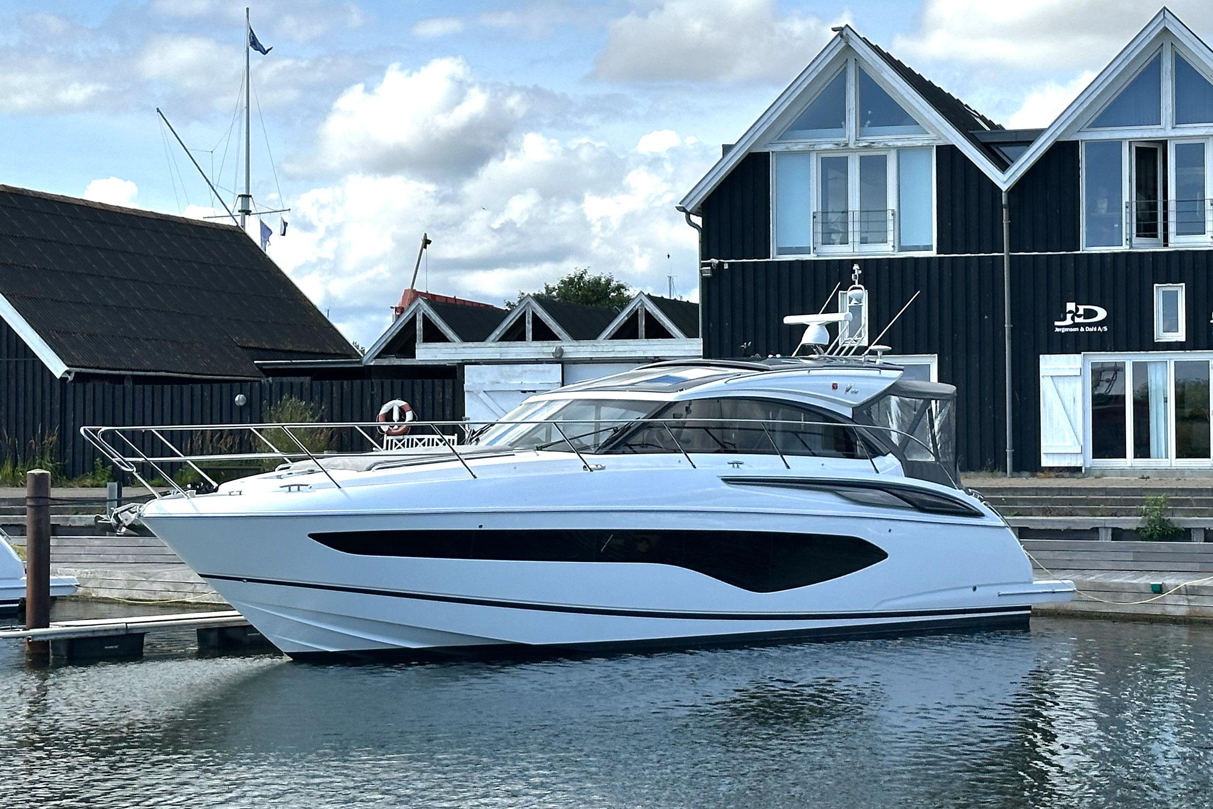 2021 Princess V50