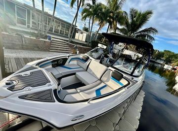 2018 Yamaha Boats 242X E-Series