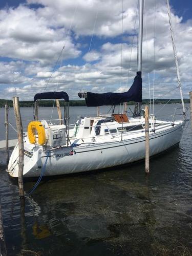 1989 Beneteau First 285