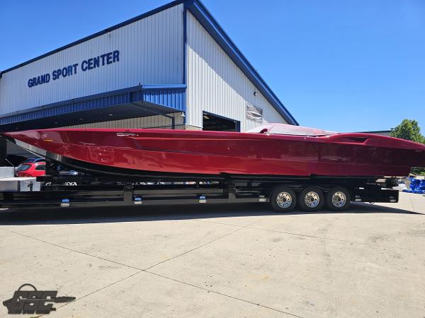 MTI 44 Corvette 2010 MTI 44 Corvette boat on trailer at Grand Sport Center.