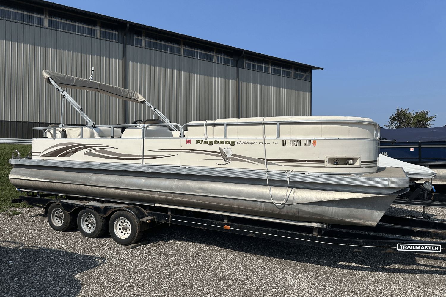 2004 Playbuoy CHALLENGER 2424