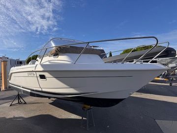 2017 B2 Marine Cap Ferret 652 Cabin Cruiser