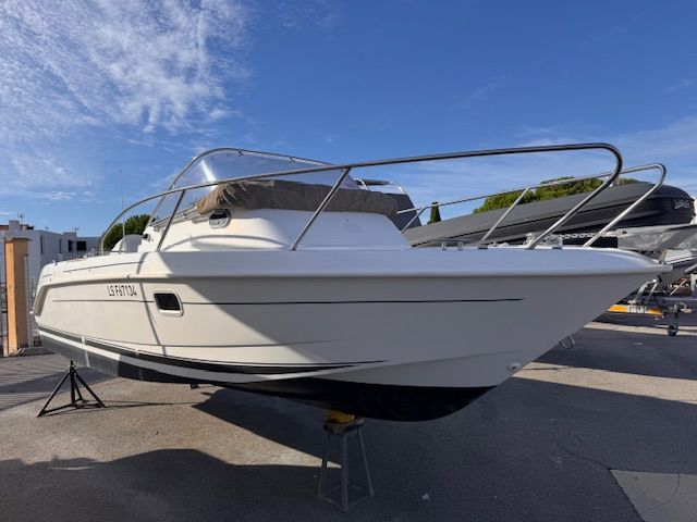 2017 B2 Marine Cap Ferret 652 Cabin Cruiser