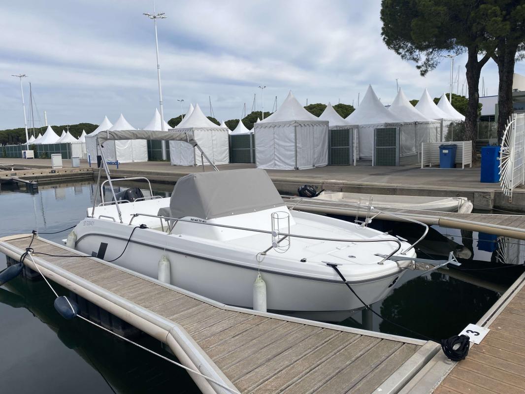 Beneteau Flyer 7 SUNdeck