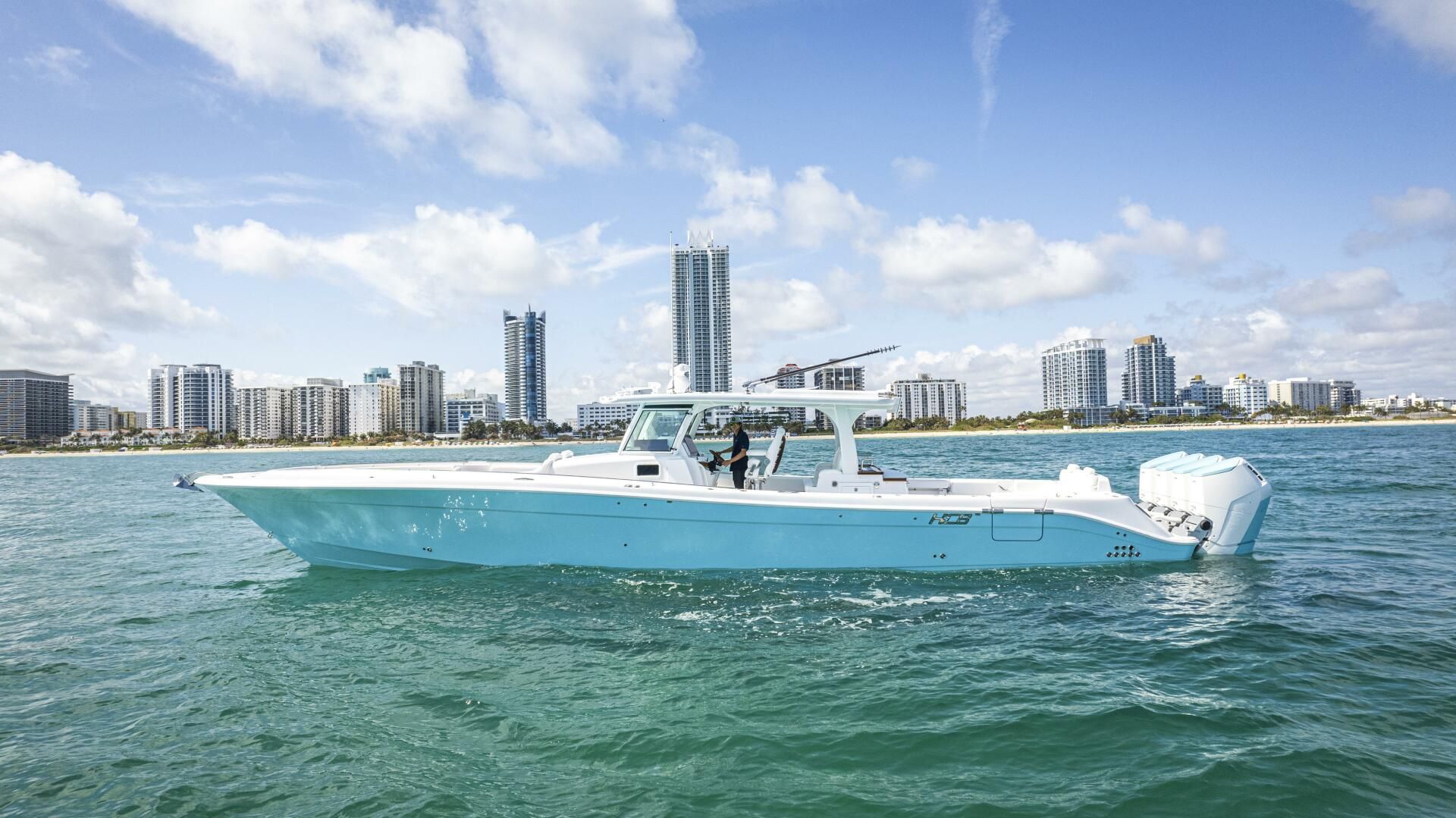 2025 HCB 53 Suenos RXV