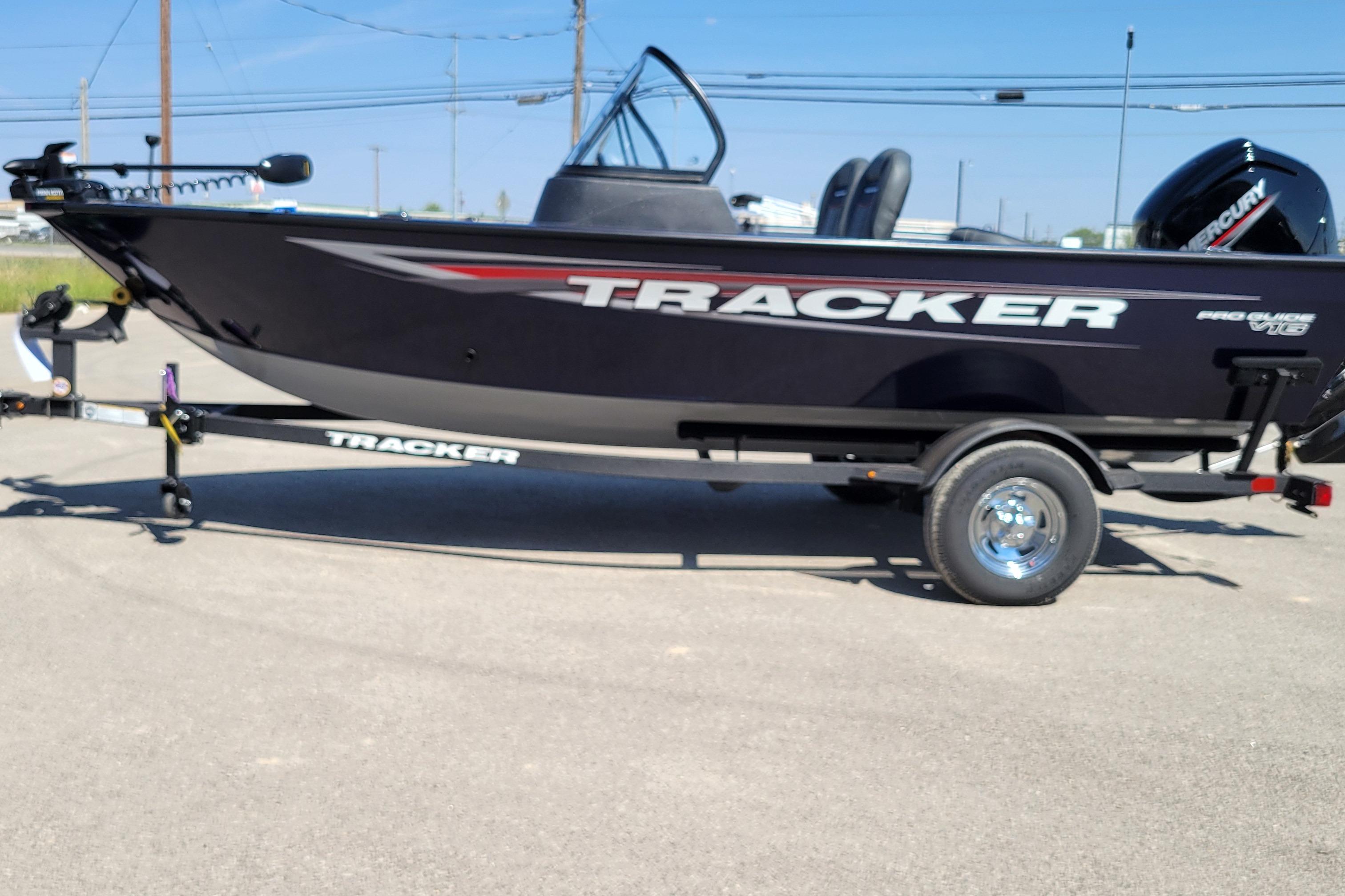 2026 Tracker Pro Guide V-16 WT