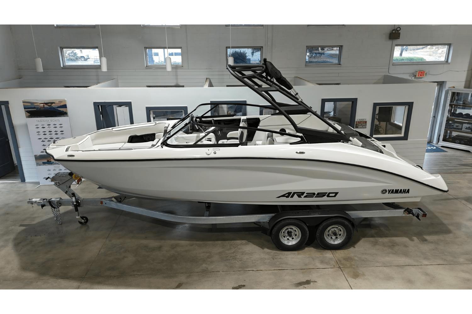 Yamaha Boats AR250