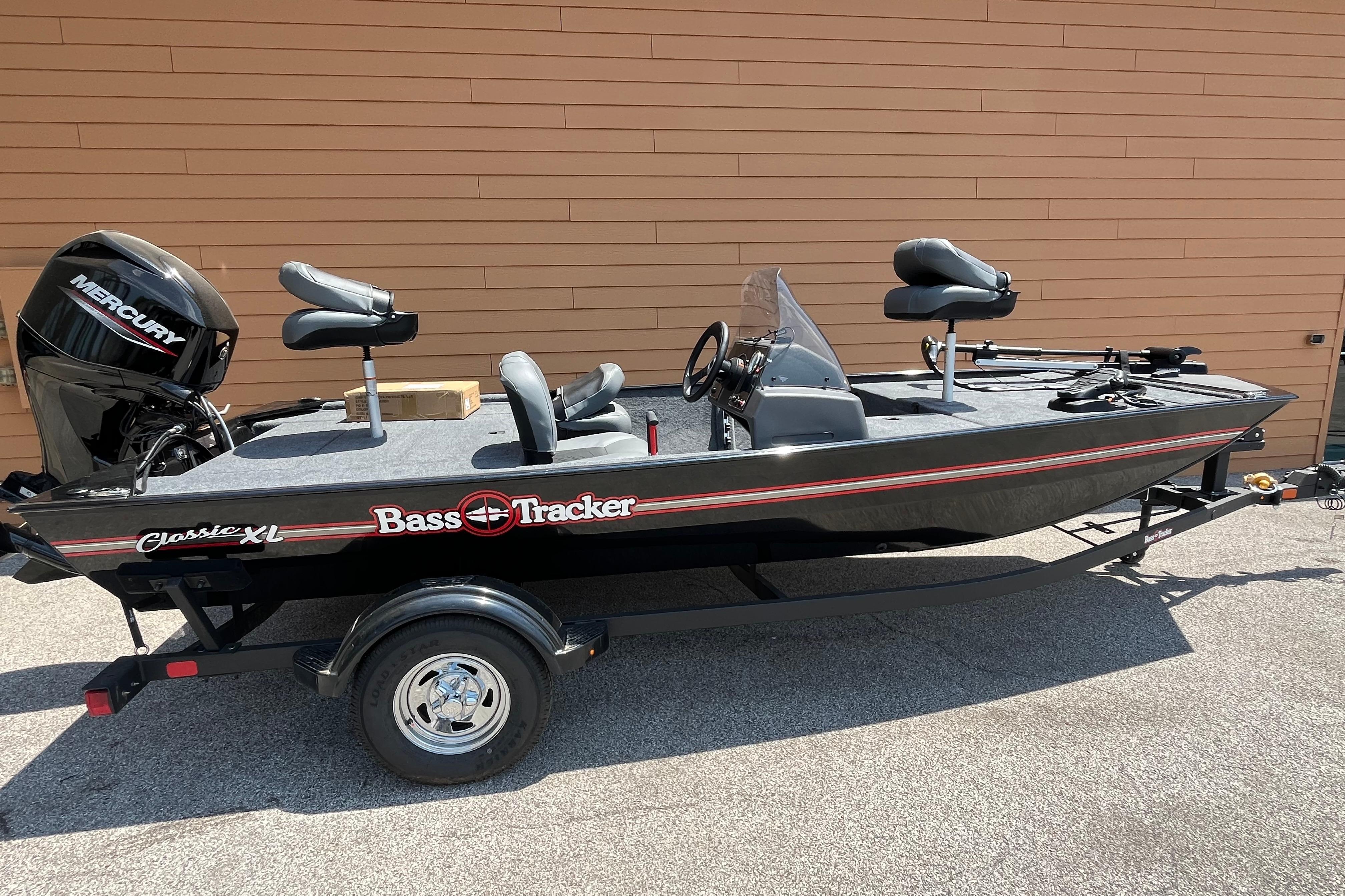 2026 Tracker Bass Tracker Classic XL