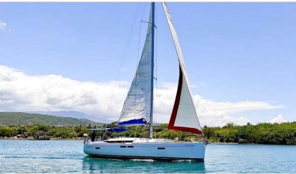 2013 Jeanneau Sun Odyssey 469