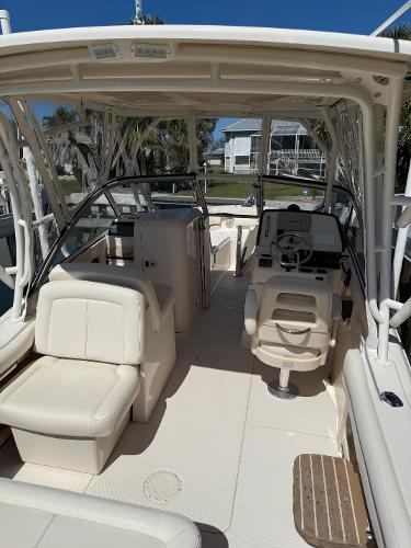 2017 Grady-White Freedom 235
