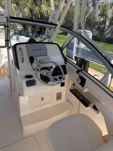 2017 Grady-White Freedom 235