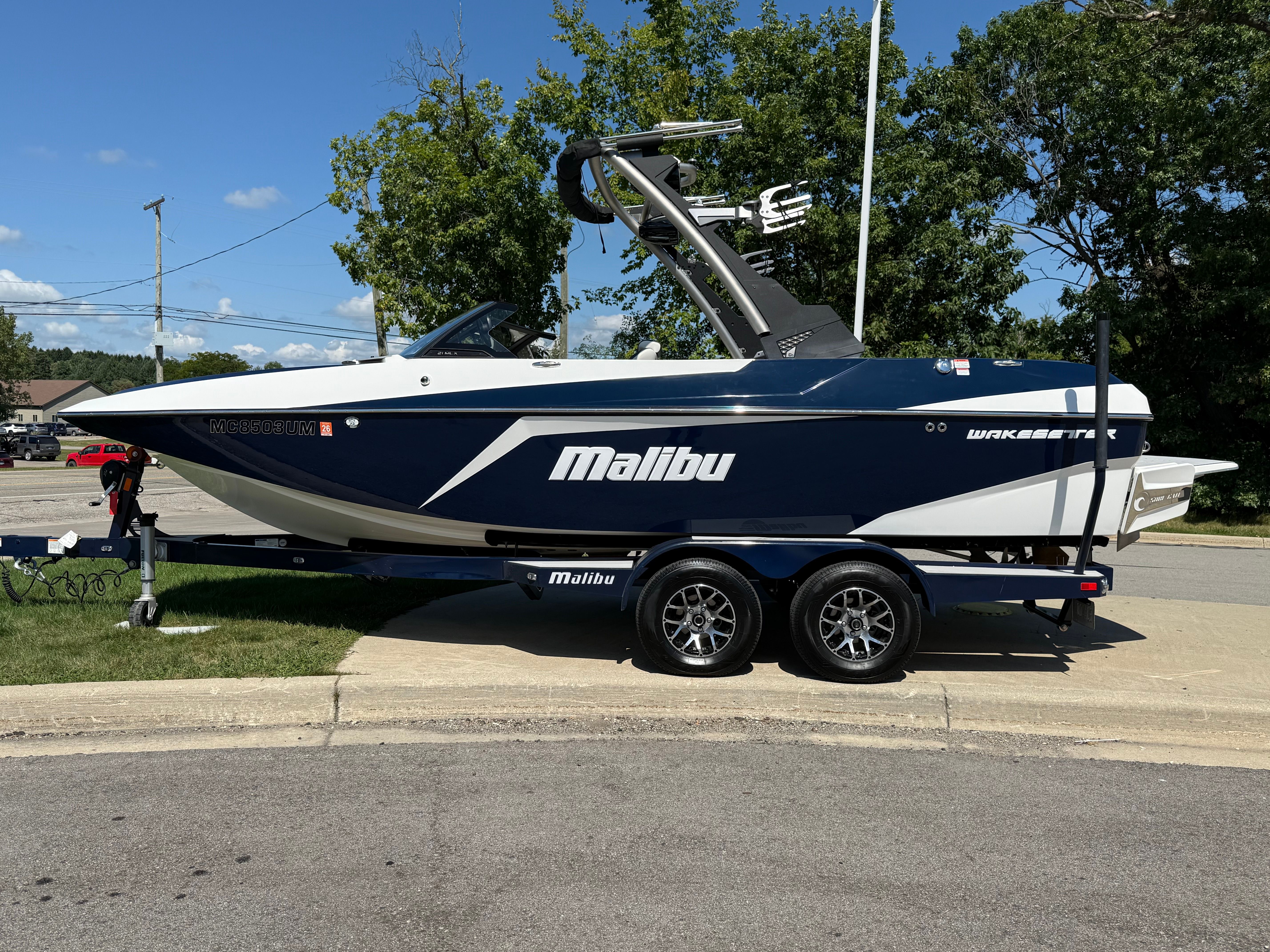 Malibu Wakesetter 21 MLX