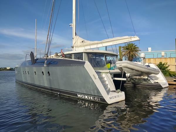 2011 Moxie 61
