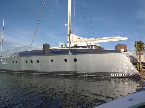 2011 Moxie 61