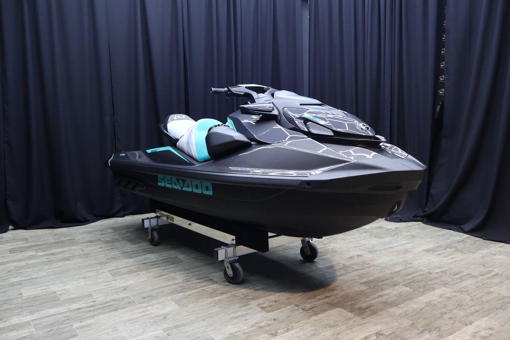 2025 Sea-Doo GTR™ 230 BRP Premium Audio, iBR