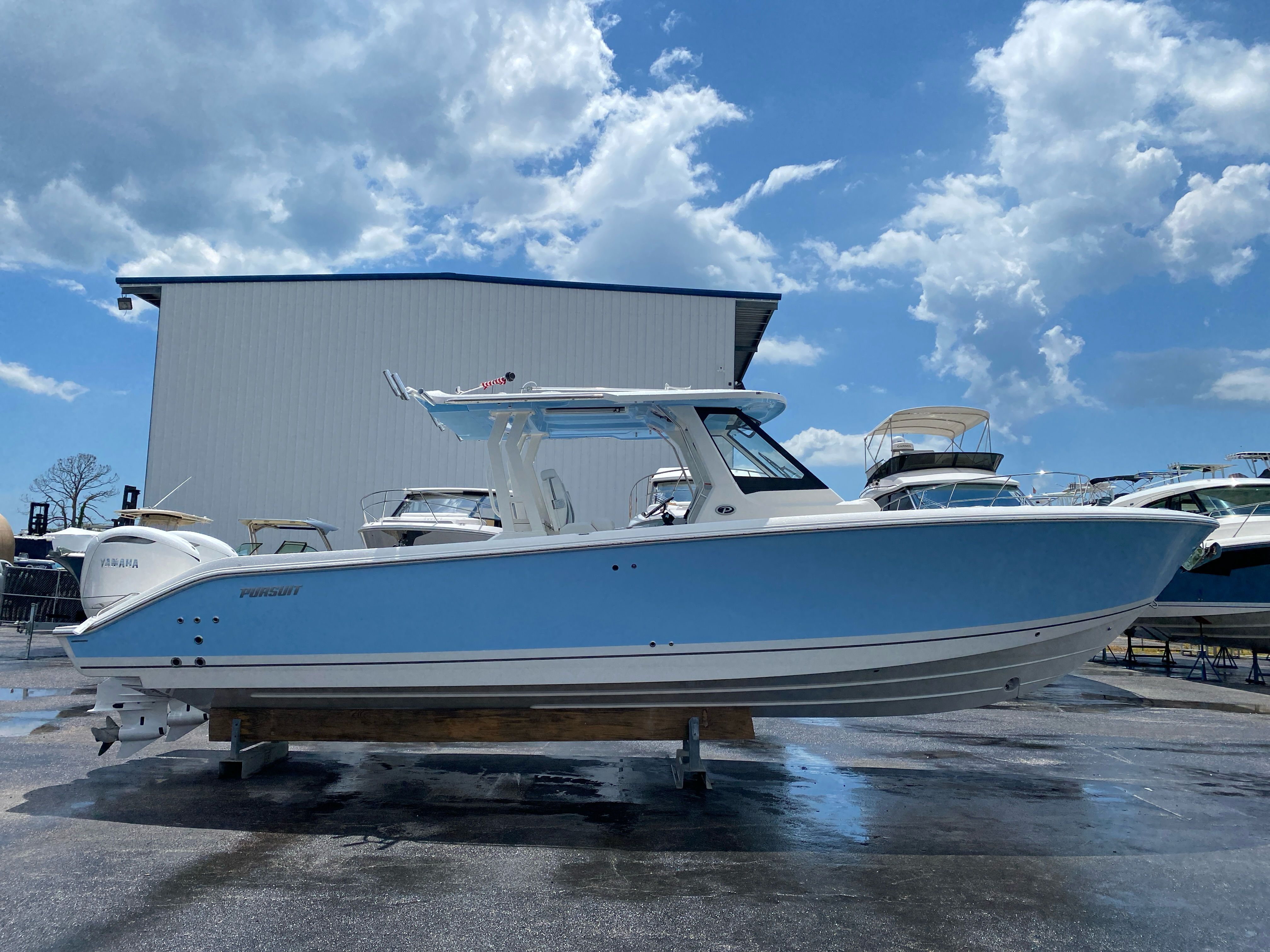 2026 Pursuit S 328 Sport