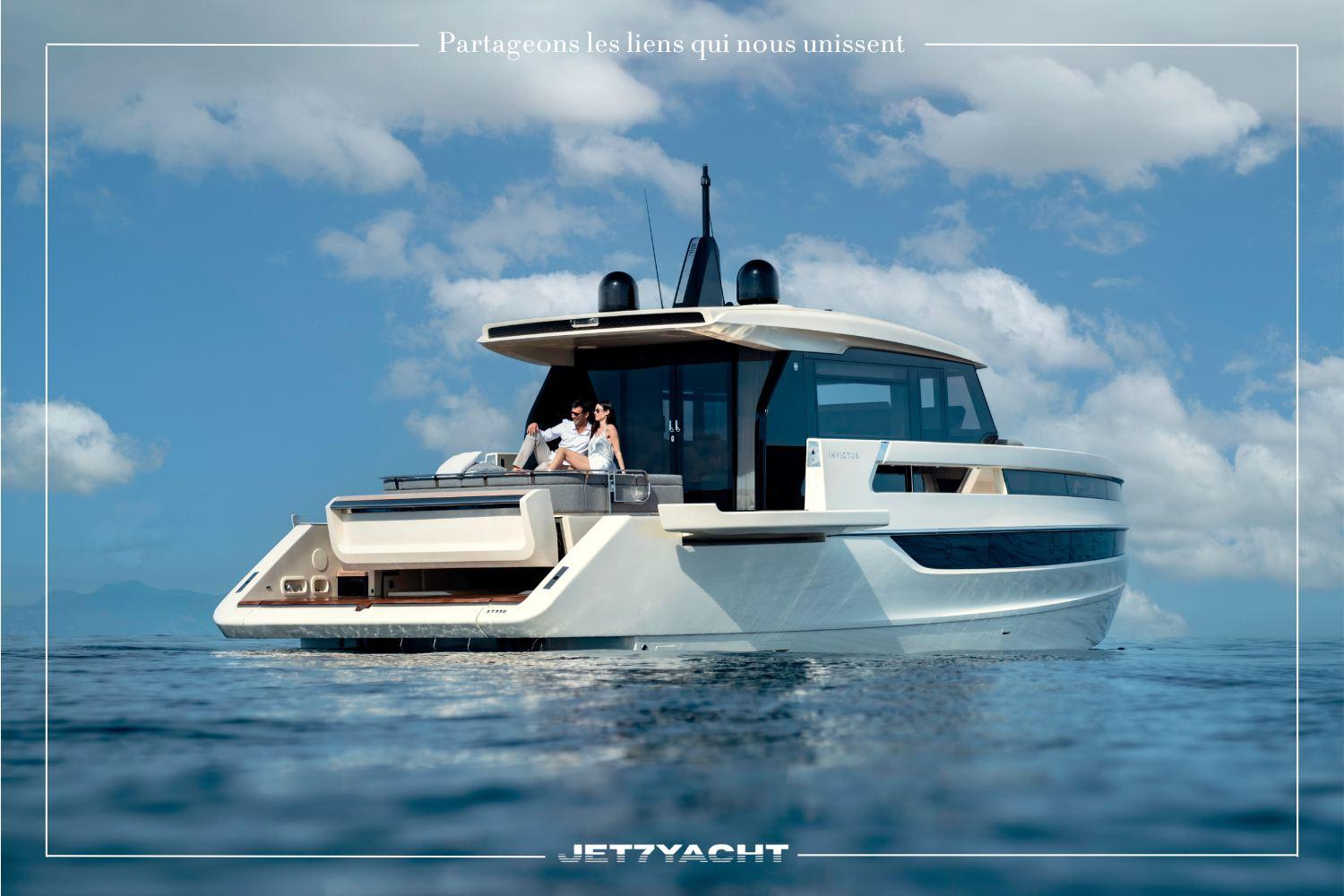 2025 Invictus ST550