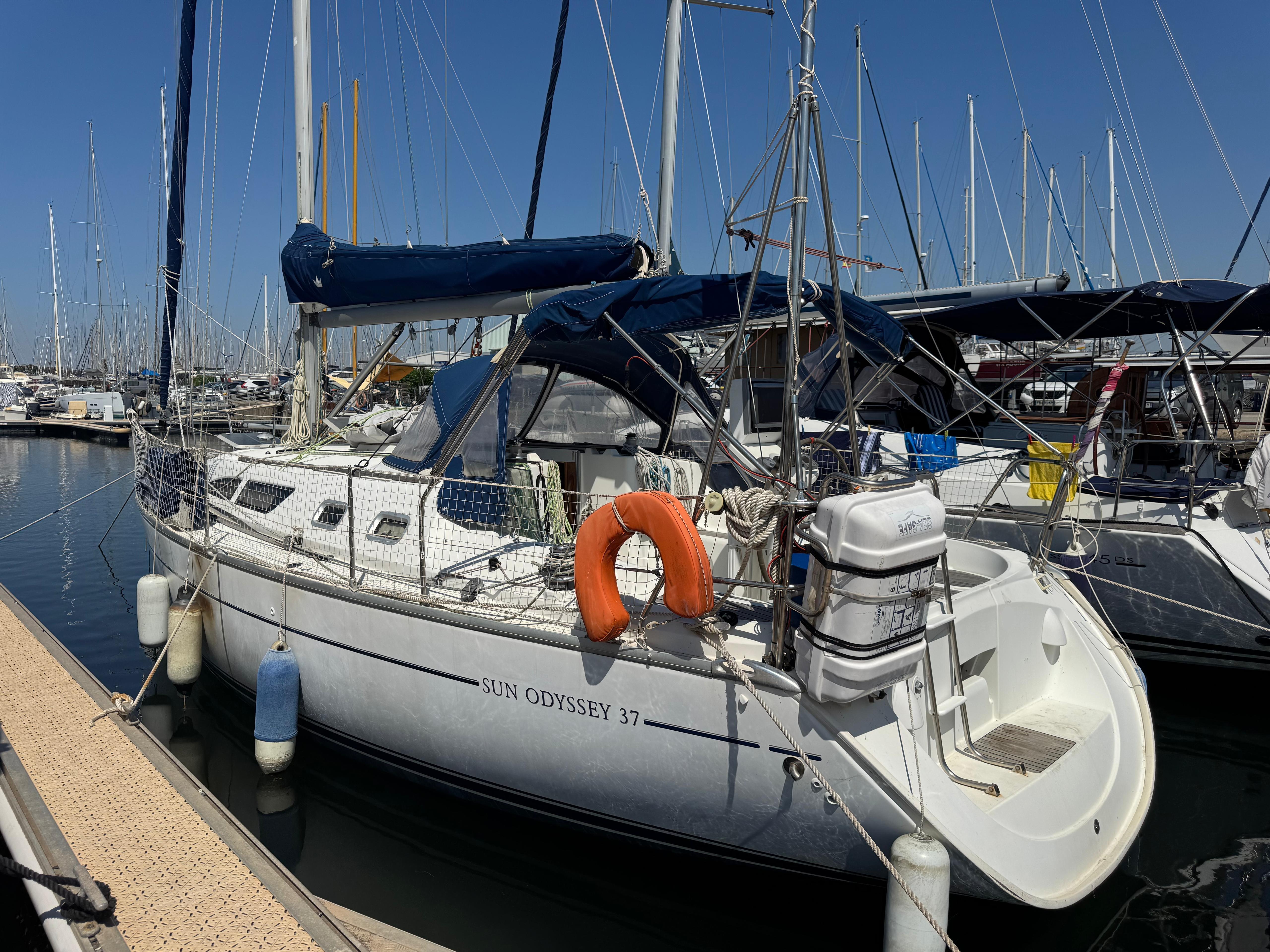 2001 Jeanneau Sun Odyssey 37