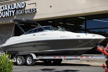 2008 Sea Ray 220 Sundeck