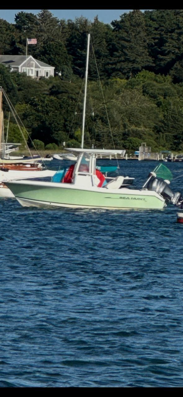 2011 Sea Hunt Ultra 210