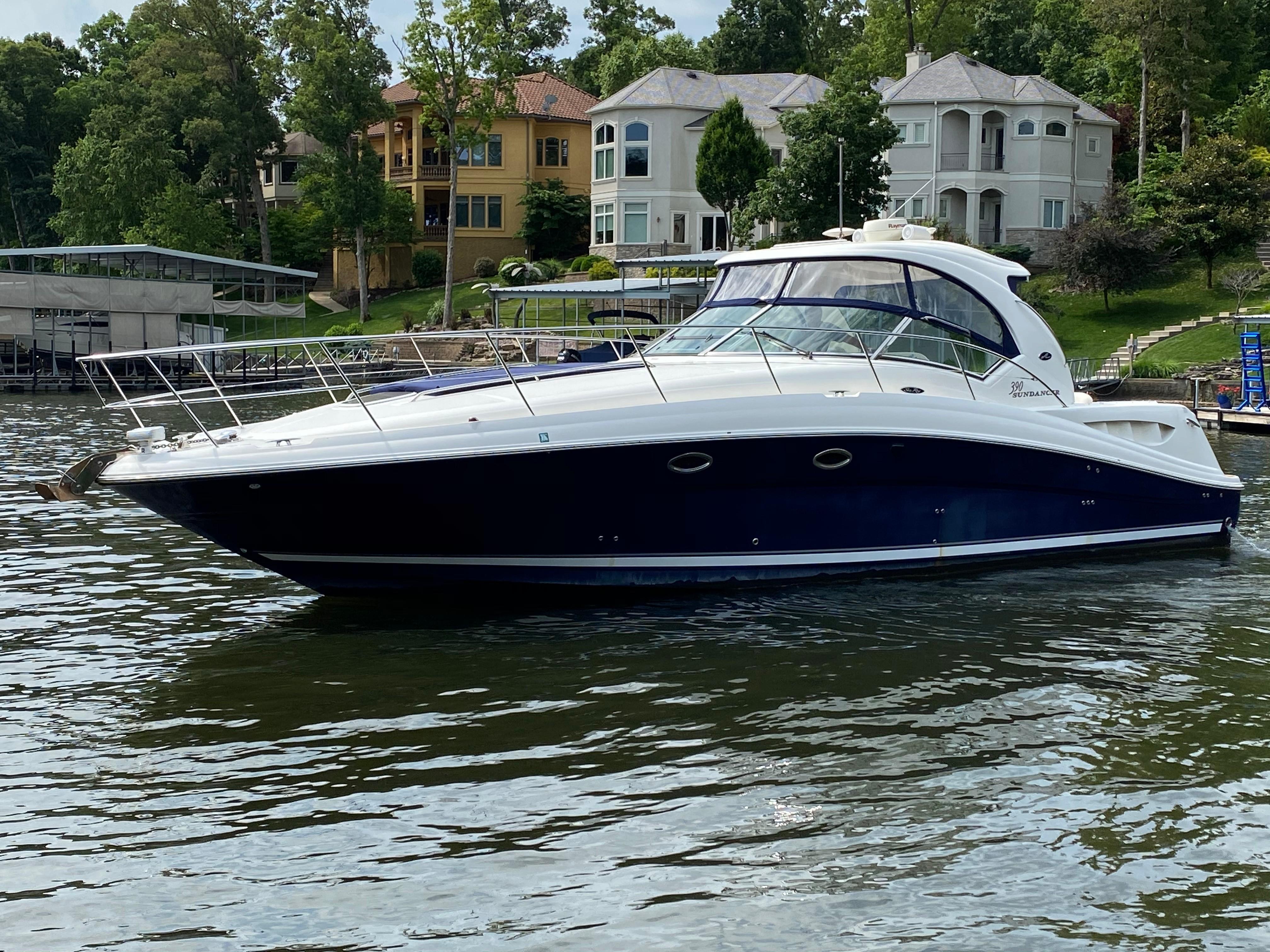 2005 Sea Ray 390 Sundancer, Lake Ozark Missouri