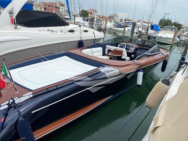 2022 Riva 33 Aquariva Super